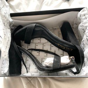 LuLu's NWT Taylor Faux Suede Ankle Strap Heels